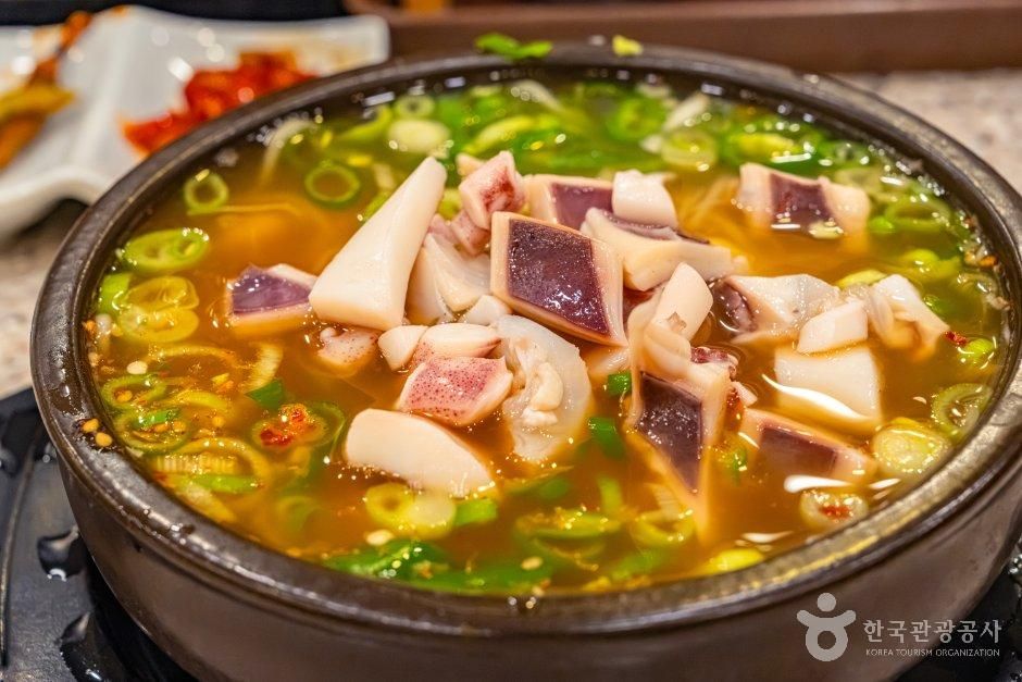Nambu Market-style bean sprout and rice soup