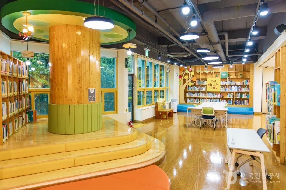 경기_동두천시_동두천꿈나무정보도서관 (2).jpg