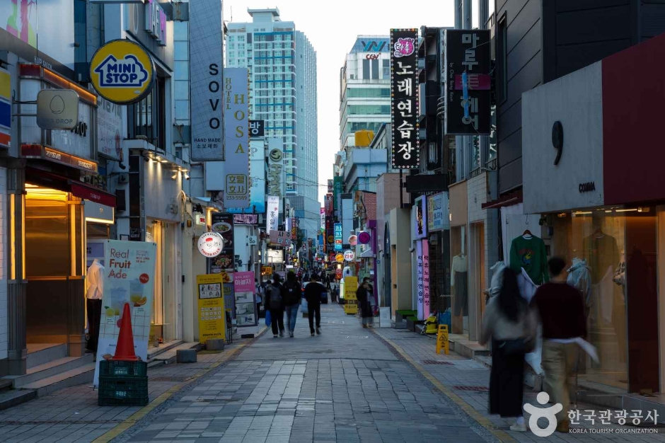 忠壮路