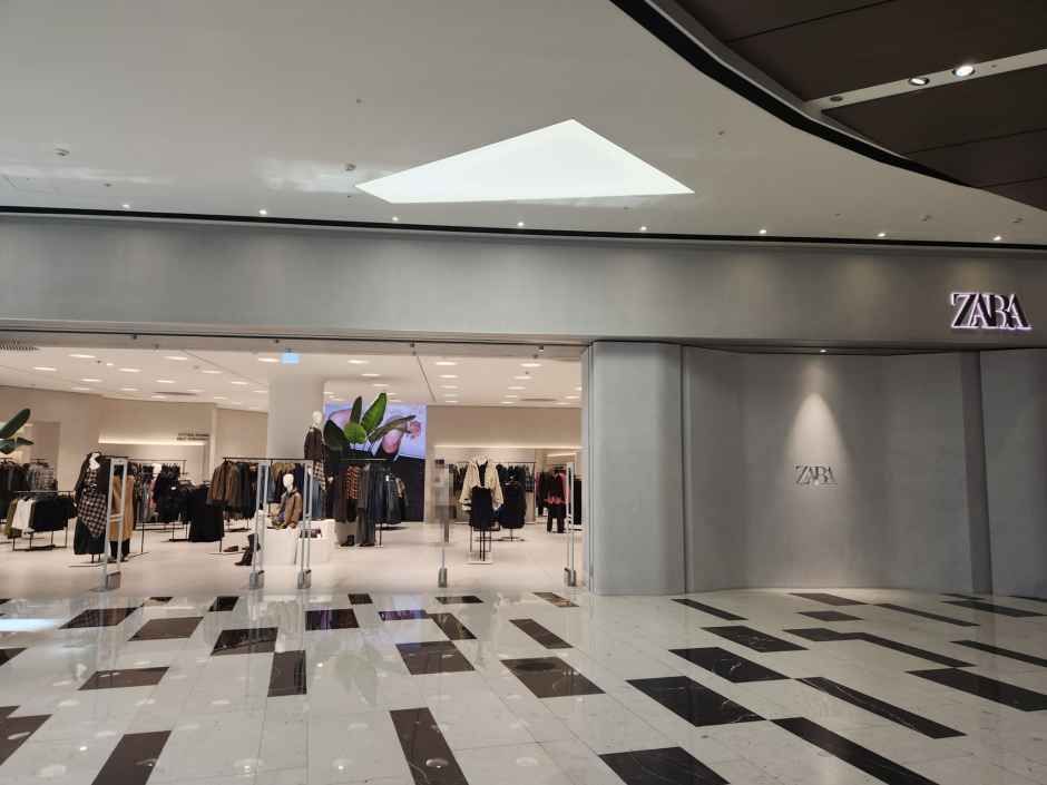 ZARA IFC몰점