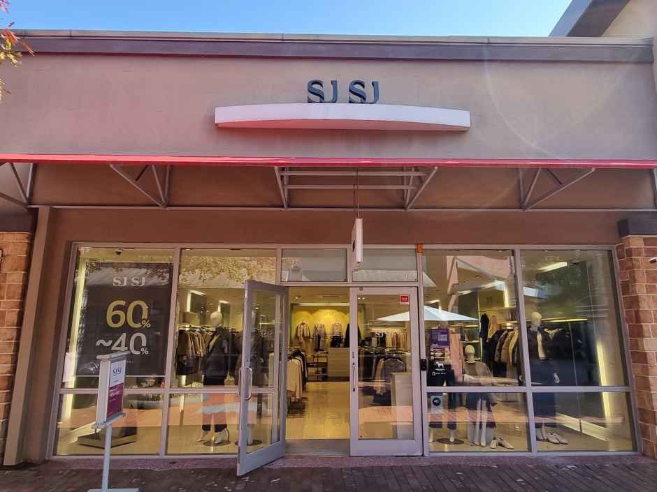 에스제이에스제이 신세계사이먼프리미엄아울렛 여주점