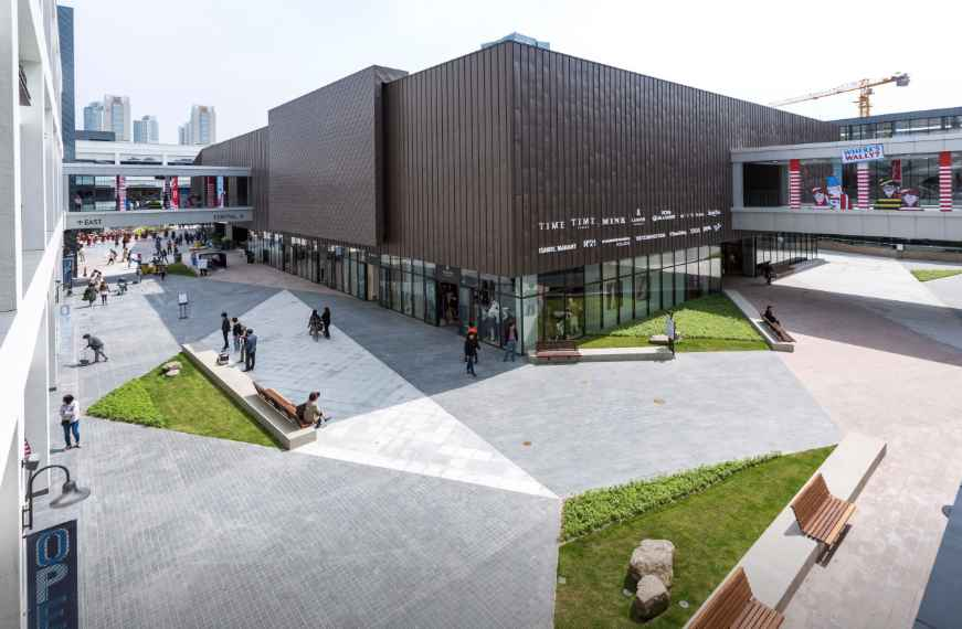 트라이엄프 현대프리미엄아울렛 송도점