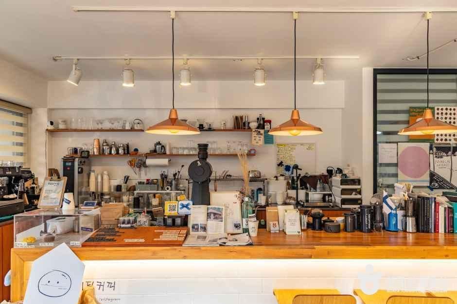 서울_위딘커피 (4).jpg