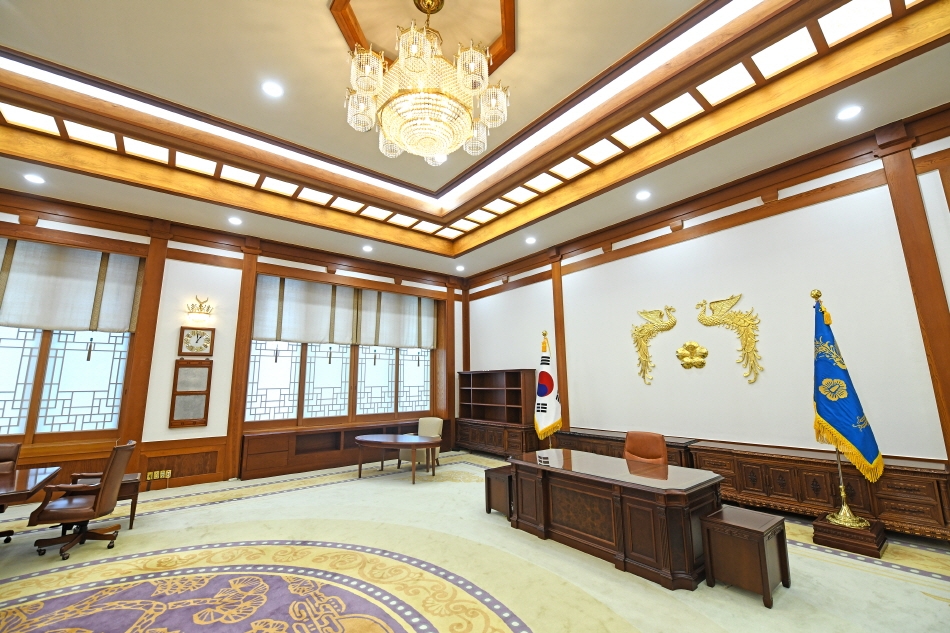 President’s office on the 2F