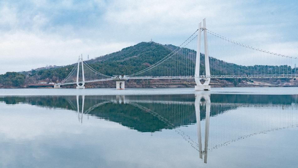 Tapjeongho Suspension Bridge