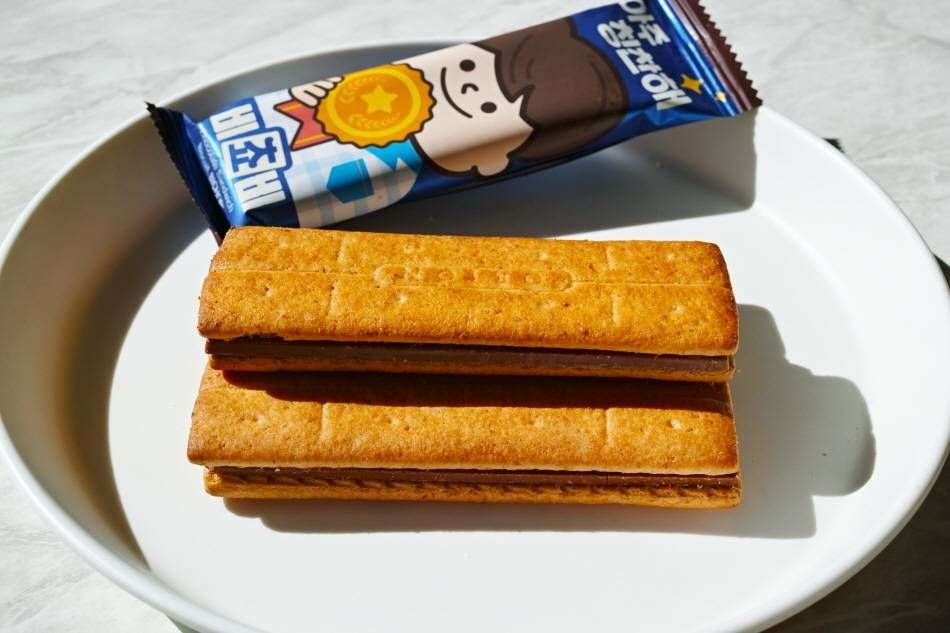 Unwrapped Bichobi snack