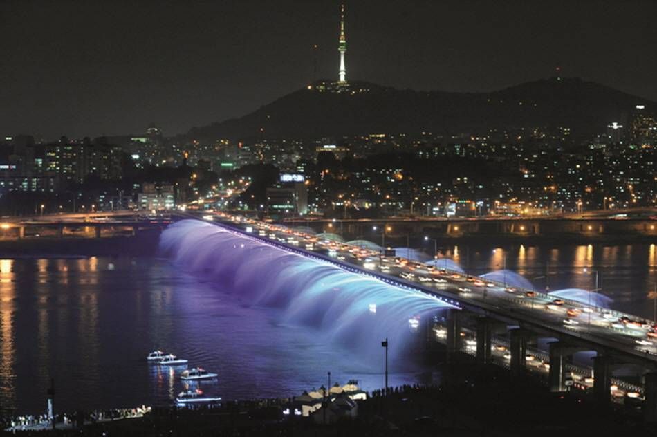 盤浦大橋ムーンライトレインボー噴水