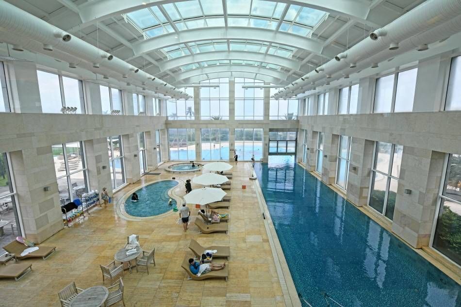 Крытый бассейн