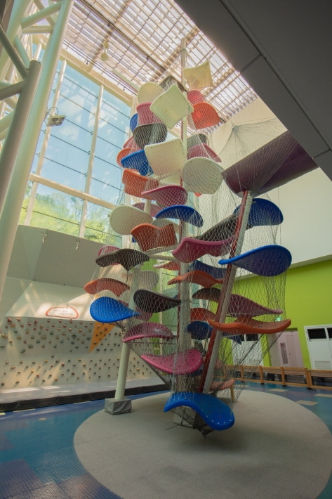 Climbing structure “21st Century Jack and the Beanstalk” at Gyeonggi Children’s Museum (Credit:Travel Leader 13th Gen. Bae Hee-jin)  