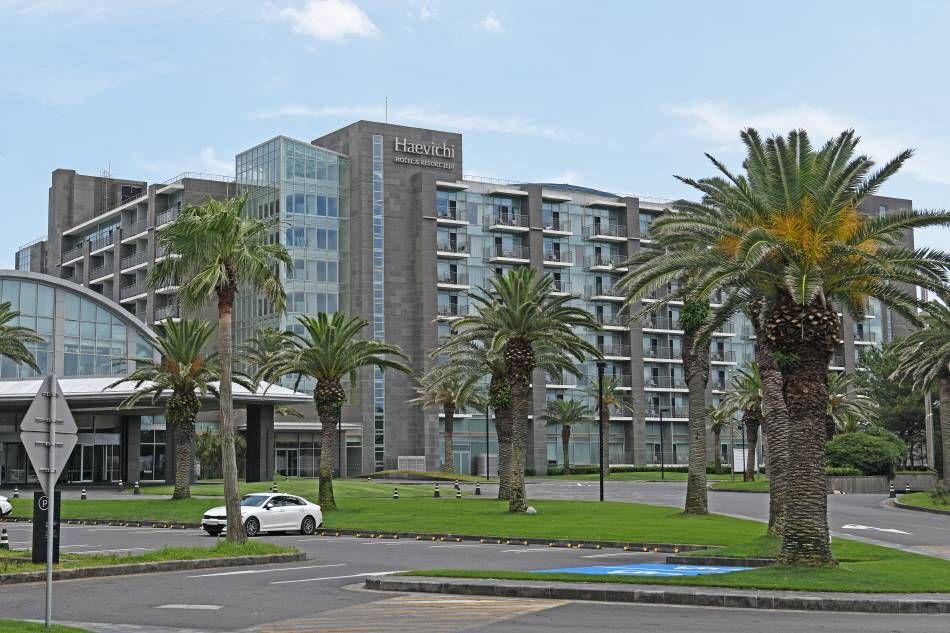 Панорамный вид на Haevichi Hotel & Resort на острове Чечжудо