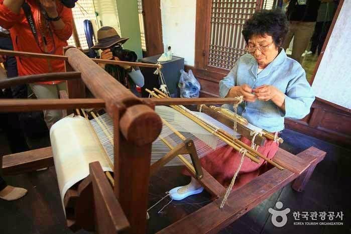 韓国無形文化財 韓国のタルチュム」ユネスコ無形文化遺産に | Joongang Ilbo