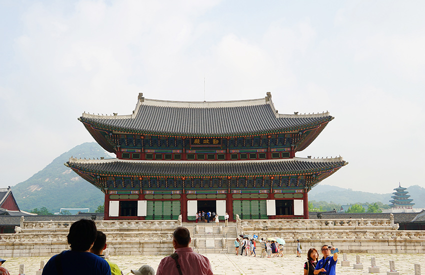Главный павильон дворца Кёнбоккун - Кынчжончжон