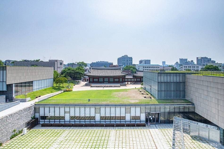 国立現