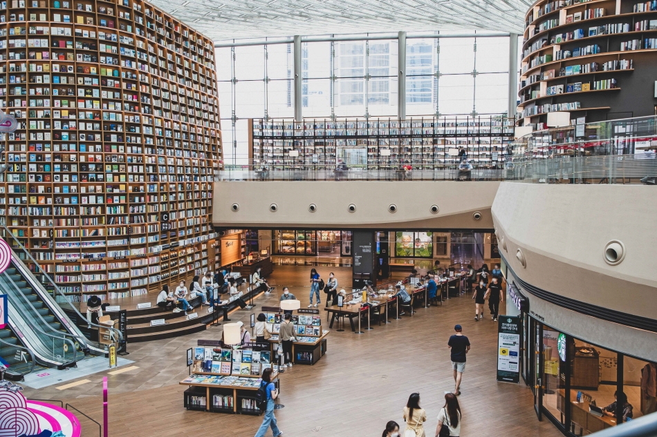 Starfield Library at Starfield COEX Mall (Credit: Korea Tourism Organization - Lee Beomsu)