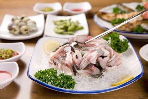 斑鰶生魚片