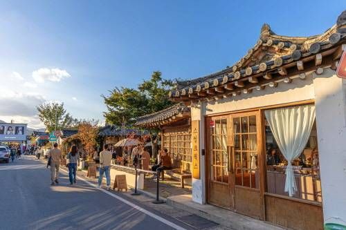 Gyeongju Hwangnidan Street 