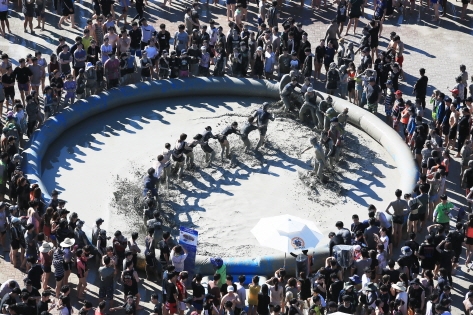 保寧マッドフェスティバルの様子（写真提供：保寧祝祭観光財団）