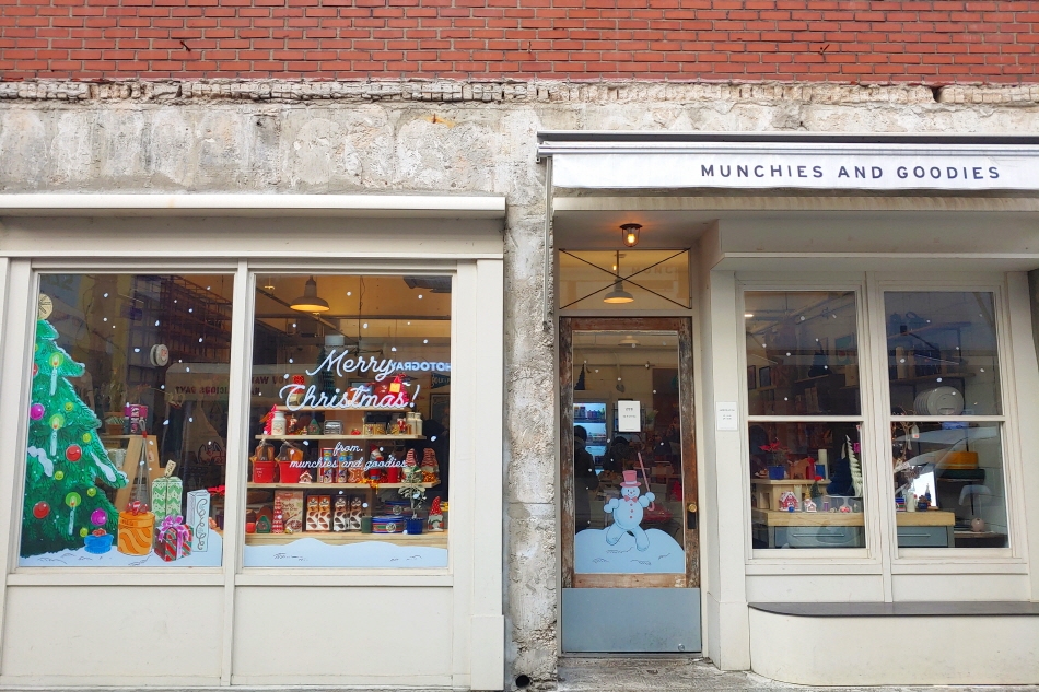Munchies and Goodies façade