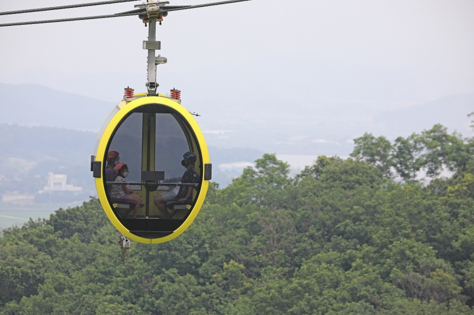 Thrilling yet comfortable gondola (Credit: Korea Tourism Organization)