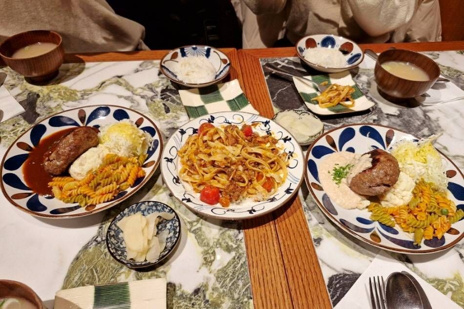 味道韩牛汉堡排等料理