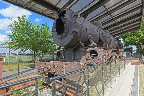Steam locomotive at Jangdan Station