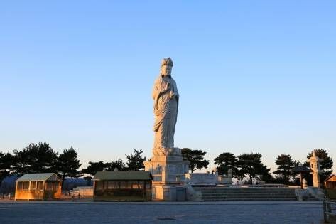 Standing Buddha statue (Credit: Getty Images) 