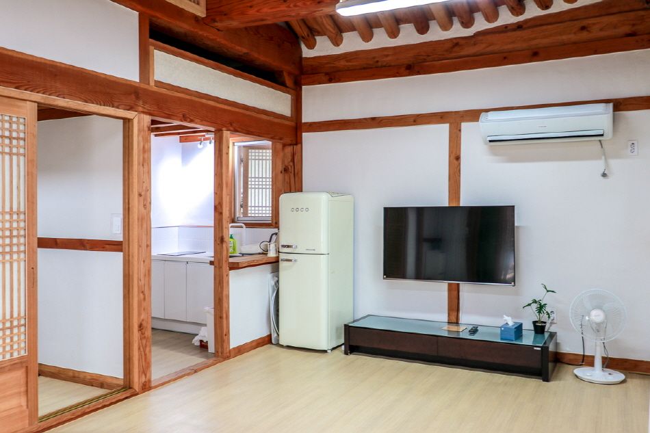 6號房室內
