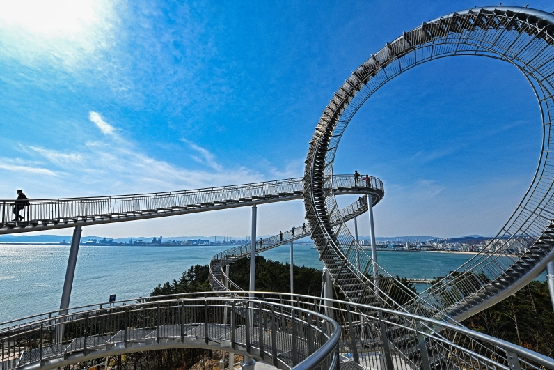 Pohang Hwanho Park Space Walk