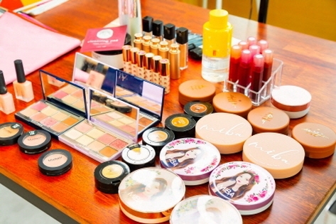 Cosméticos en Beauty Play