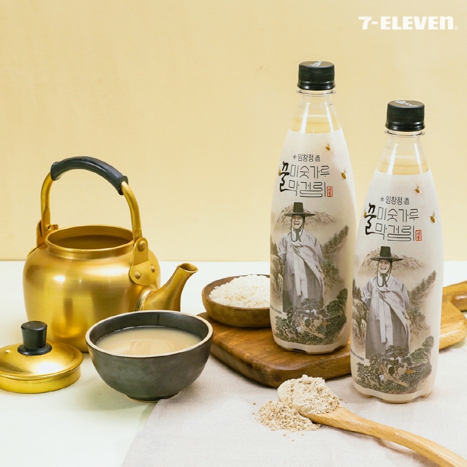 Makgeolli au miel et au misutgaru de Lim Chang-jeong (임창정미숫가루꿀막걸리) (source: Compte Instagram officiel 7elevenkorea)