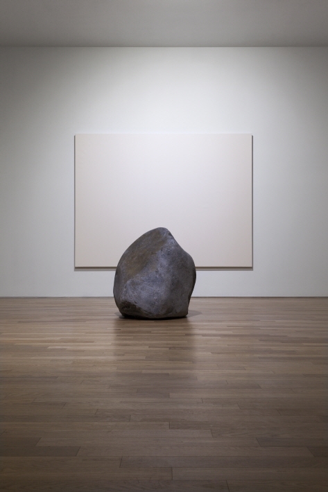 “Dialogue 2015” canvas, natural stone 