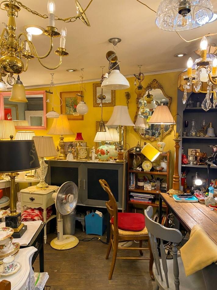 Itaewon Antiques Stree