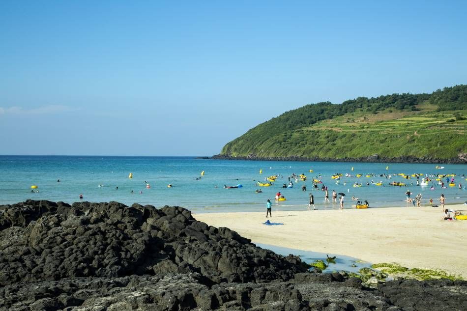 Hamdeok Beach 