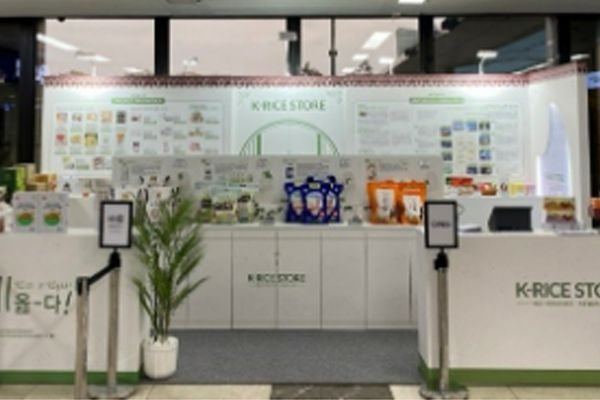 出国前最後のショッピングは、金浦空港の韓国米ポップアップストアで！