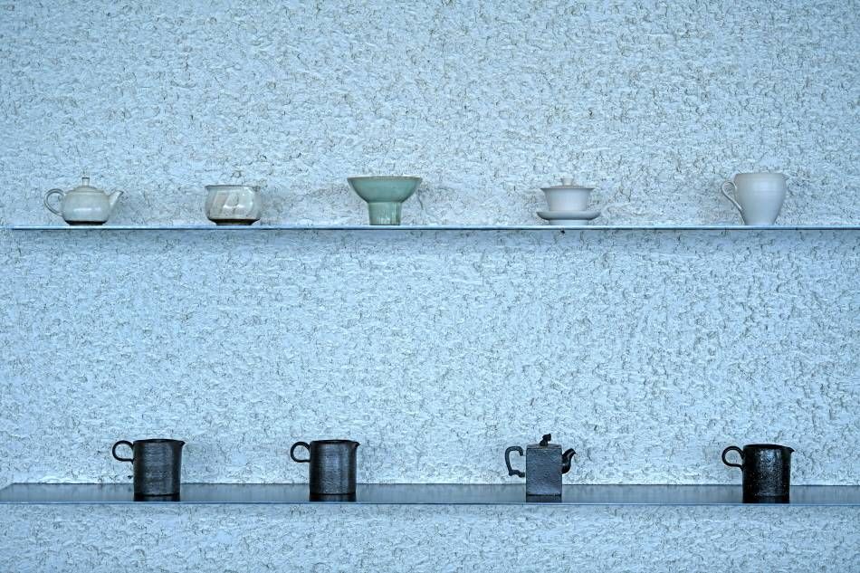 Разнообразные чайные принадлежности