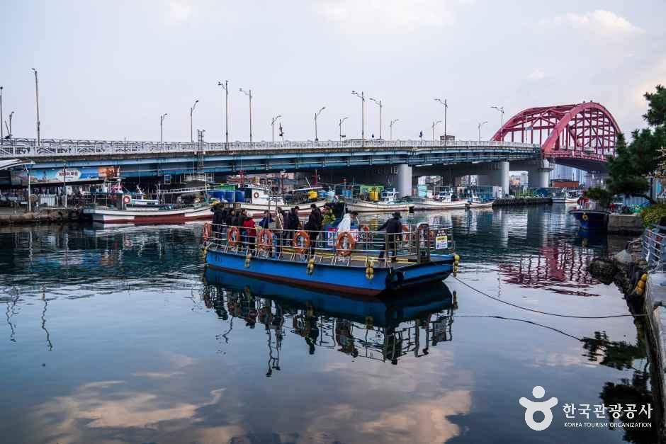 阿拜村