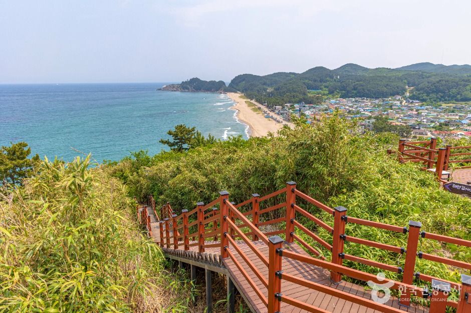 Deokbongsan  Coastal Eco-trail
