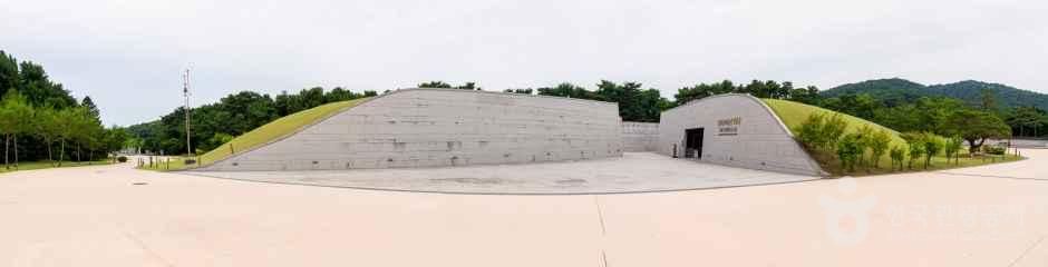 현충사 관광사진