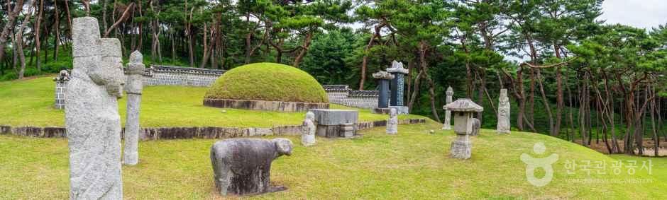 아산 이충무공묘 관광사진