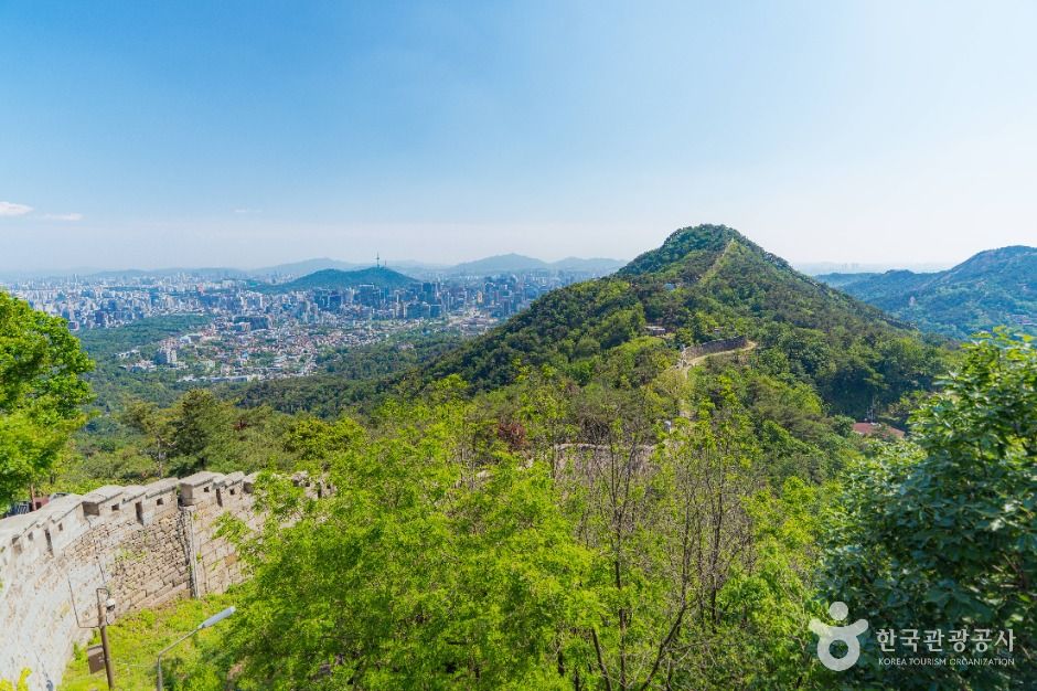 Seoul Hanyangdoseong Baegak Section