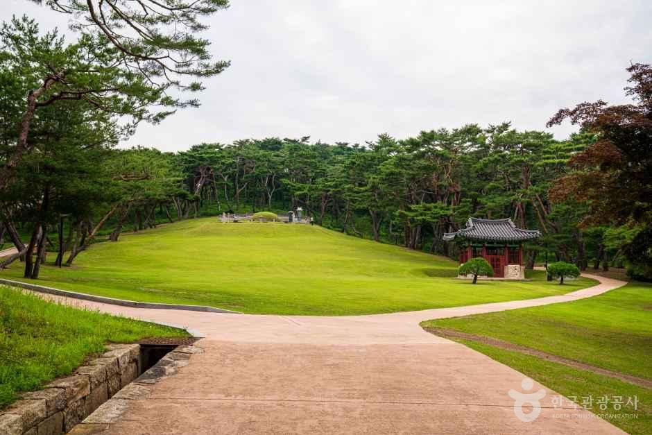아산 이충무공묘 관광사진
