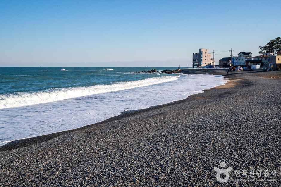 주전몽돌해변