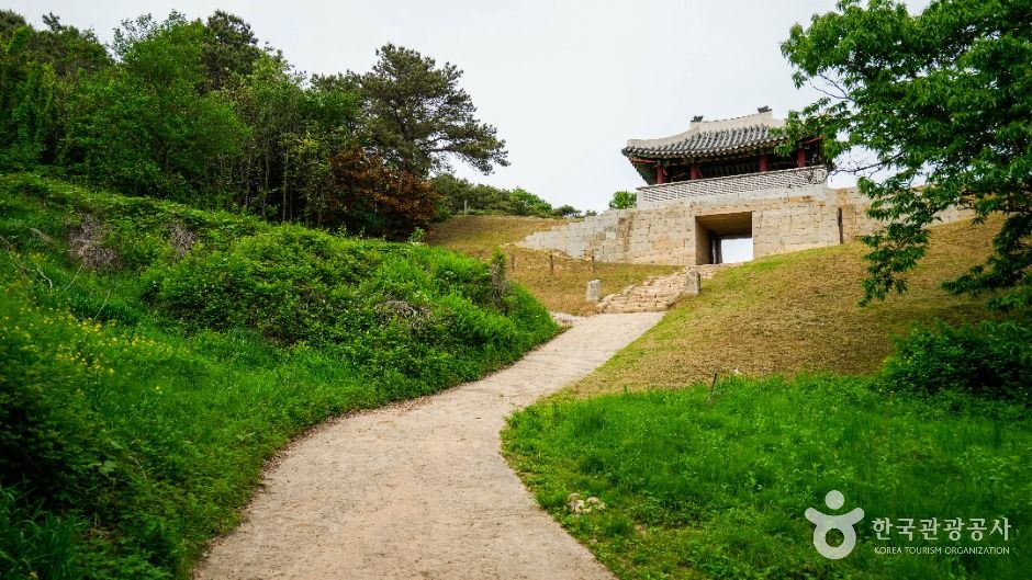 청주 상당산성 - 충청북도 청주시 상당구 성내로 70 관광 명소