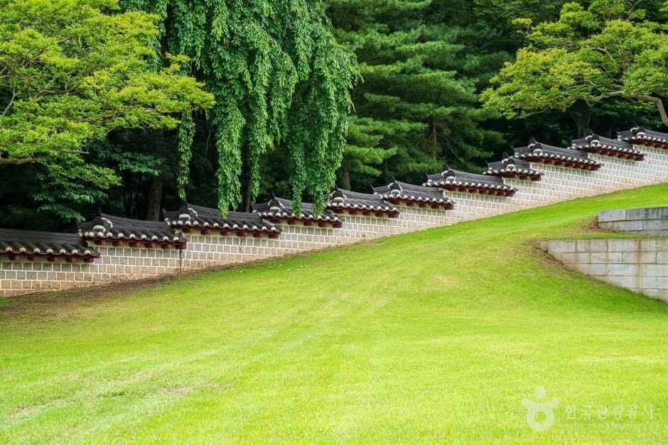 현충사 관광사진