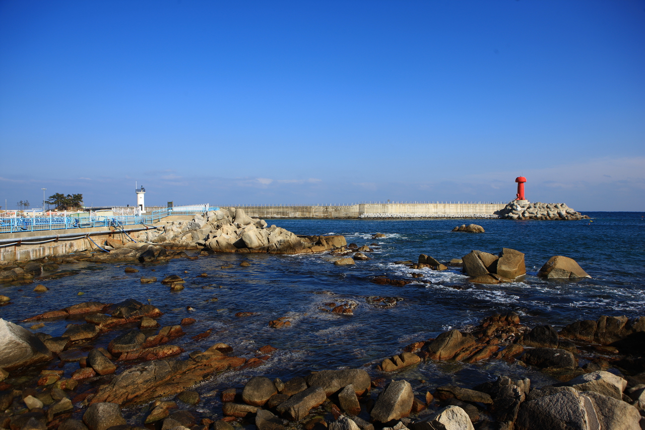 Naksansa Ocean Cliff Temple 남애항