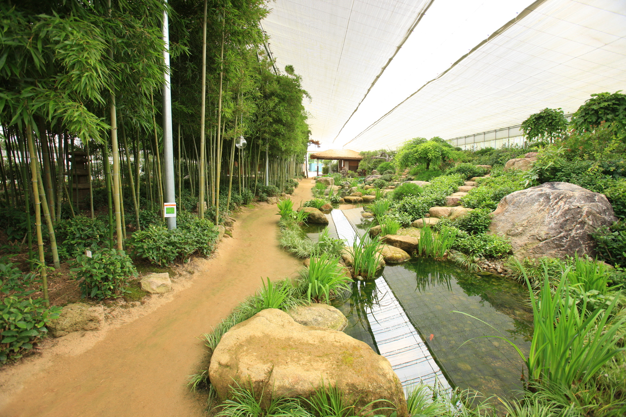 Hadong House of Choi Champan & Agyang Plain 이화원