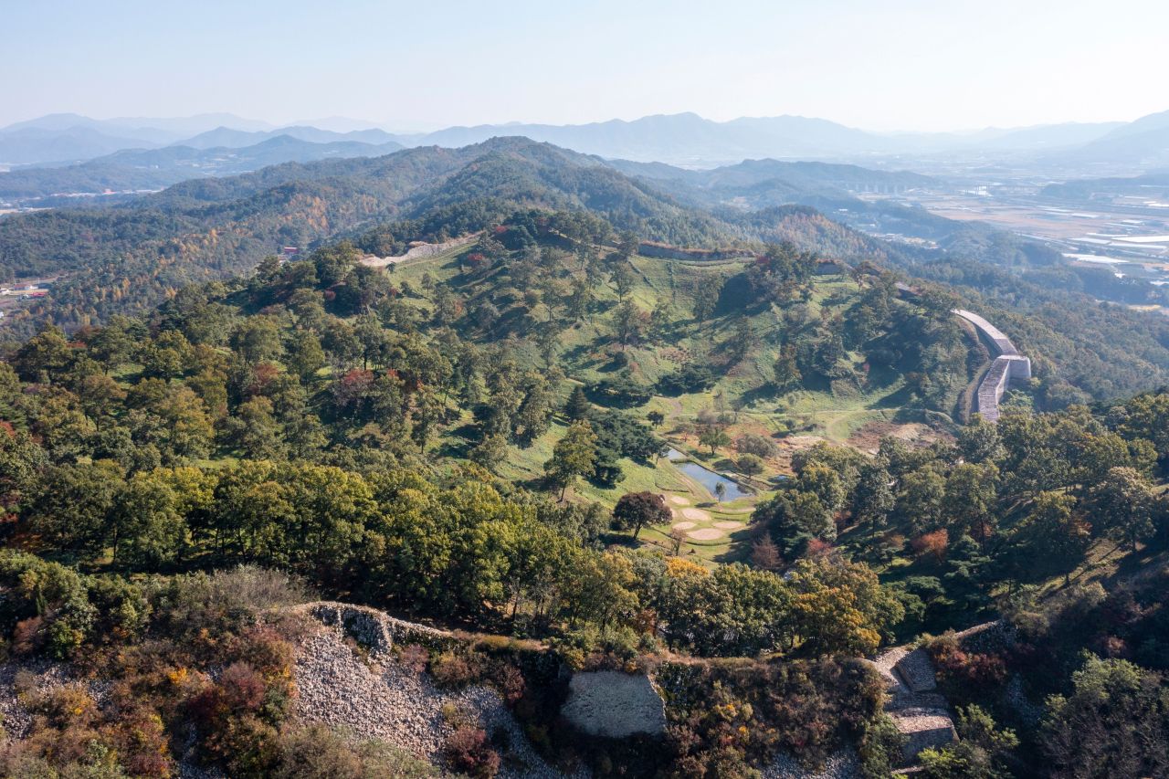 보은 삼년산성 관광사진