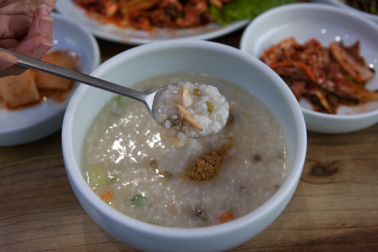 바지락죽 관광사진