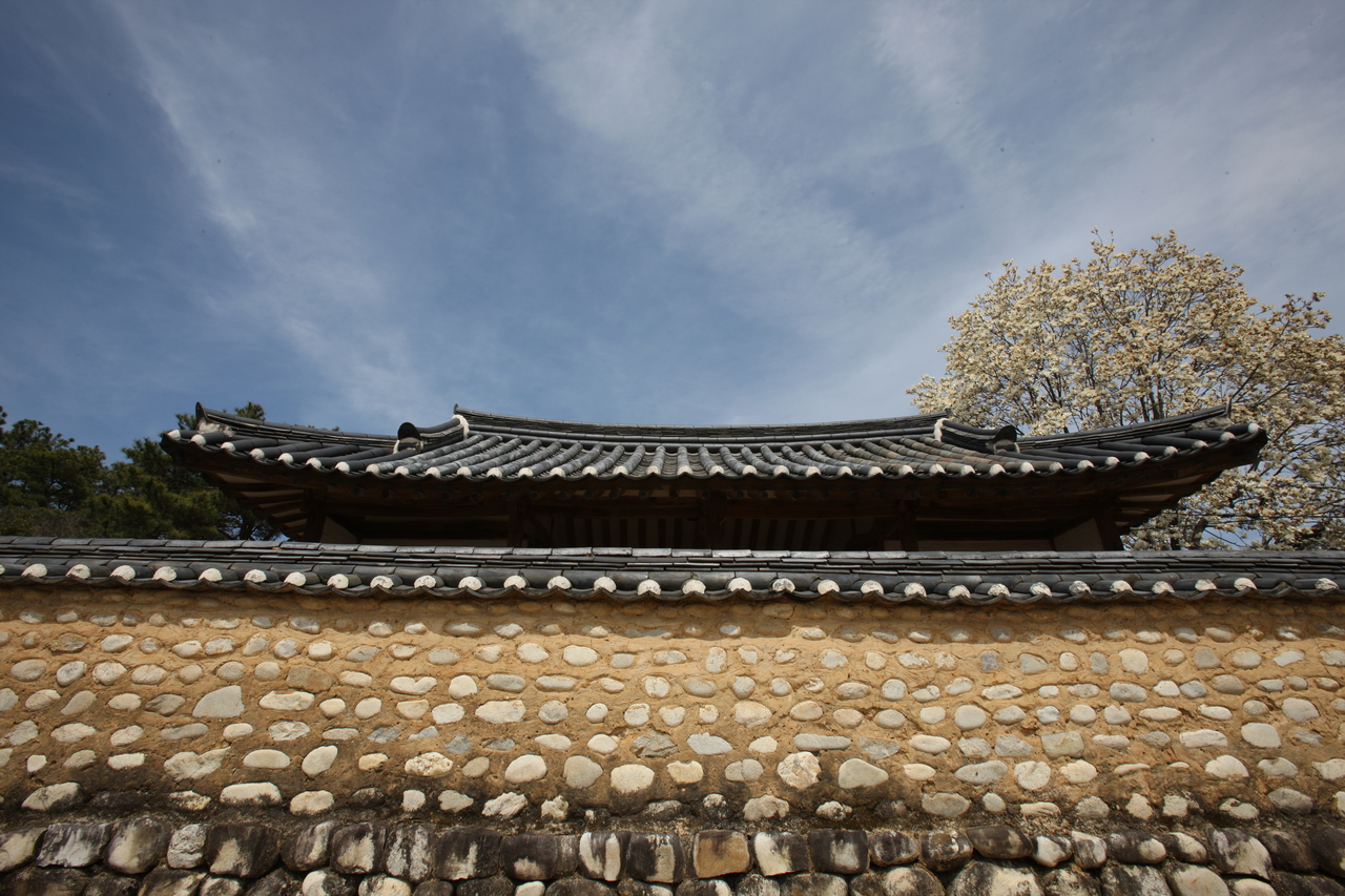 Goryeong Daegaya Tumuli Gaya Mounds (UNESCO) 고령향교