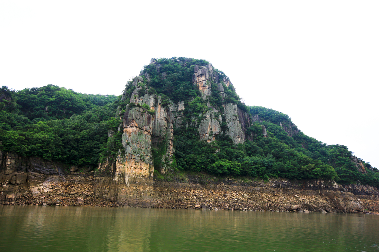 충주 중앙탑 및 충주호 충주호